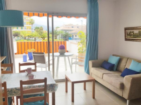 Bonito estudio con soleada terraza y WIFI gratis By TheOceanRentals